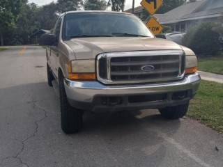 I'm selling this Ford truck f250 in the USA - Boynton Beach